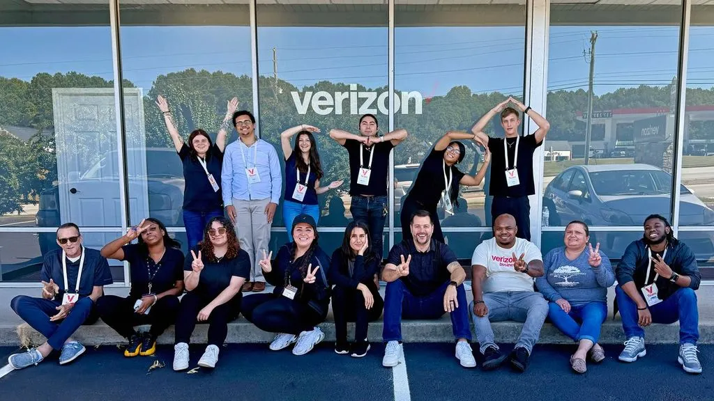 Victra retail store team at National Sales Competition